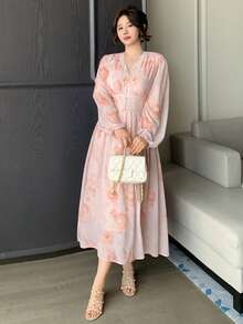 Dazy Plus Vestido largo elegante de gasa con estampado floral, cuello en V y cintura estilizadora, de manga larga, talla grande, estilo de vestido de verano para vacaciones - Rosa - Ver 4