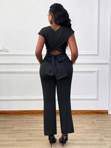 Xyvia Bộ jumpsuit nữ màu trơn cổ chữ V, dây đeo vai, thắt eo, ống rộng - màu đen - Xem 2