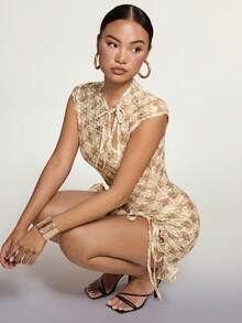 SHEIN ICON 女士印花镂空系带领优雅短袖迷你连衣裙 - 杏色 - 查看 3