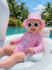 SHEIN Emery Rose Kids Girls' Butterfly Plaid Print Long Sleeve One-Piece Swimsuit Set (With Hat), Girls' Swimsuit Set, Girls' Beach Outfit, Girls' Long Sleeve Rash Guard Beach Set Suitable For Vacation, Summer Zipper Round Neck Swimsuit - Pink - View 6