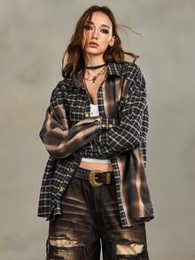 ROMWE Grunge Punk Camisa oversize vintage de cuadros a patchwork con remaches, bolsillos y puños - Multicolor - Ver 7