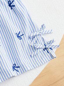 SHEIN 女童蓝白条纹蝴蝶结套装 - 包括：舒适的无袖蝴蝶结装饰上衣和荷叶边短裤，蝴蝶印花图案，柔软面料，适合夏季穿着，甜美的条纹和蝴蝶结设计，适合日常/休闲穿着，舒适贴身，易于搭配和保养，打造清新可爱的女孩造型 - 藍色 - 查看 6