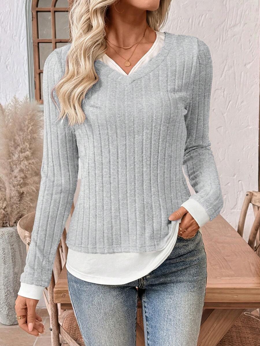 EMERY ROSE Áo thun dài tay nữ cổ chữ V, bo gân, viền tương phản, kiểu dáng thường ngày. - Màu Xám nhạt - Xem 1