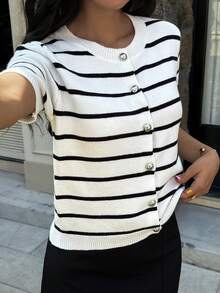 DAZY Women's Fitted Black & White Round Neck Short Sleeve Knit Top, Spring - Black and White - View 4