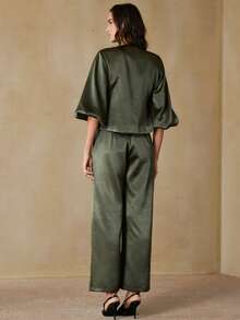 Aveloria EMERY ROSE Elegante completo da donna composto da blusa in raso lucido con maniche a palloncino e bottoni in metallo, abbinata a pantaloni a gamba dritta, adatto per l'ufficio e lo stile di vita metropolitano - Verde militare - Visualizzare 6