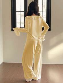 DAZY Set de pijama de 2 piezas con pantalón recto de manga larga, dobladillo con volantes y parches de encaje, para primavera y otoño para mujeres - Amarillo - Ver 2