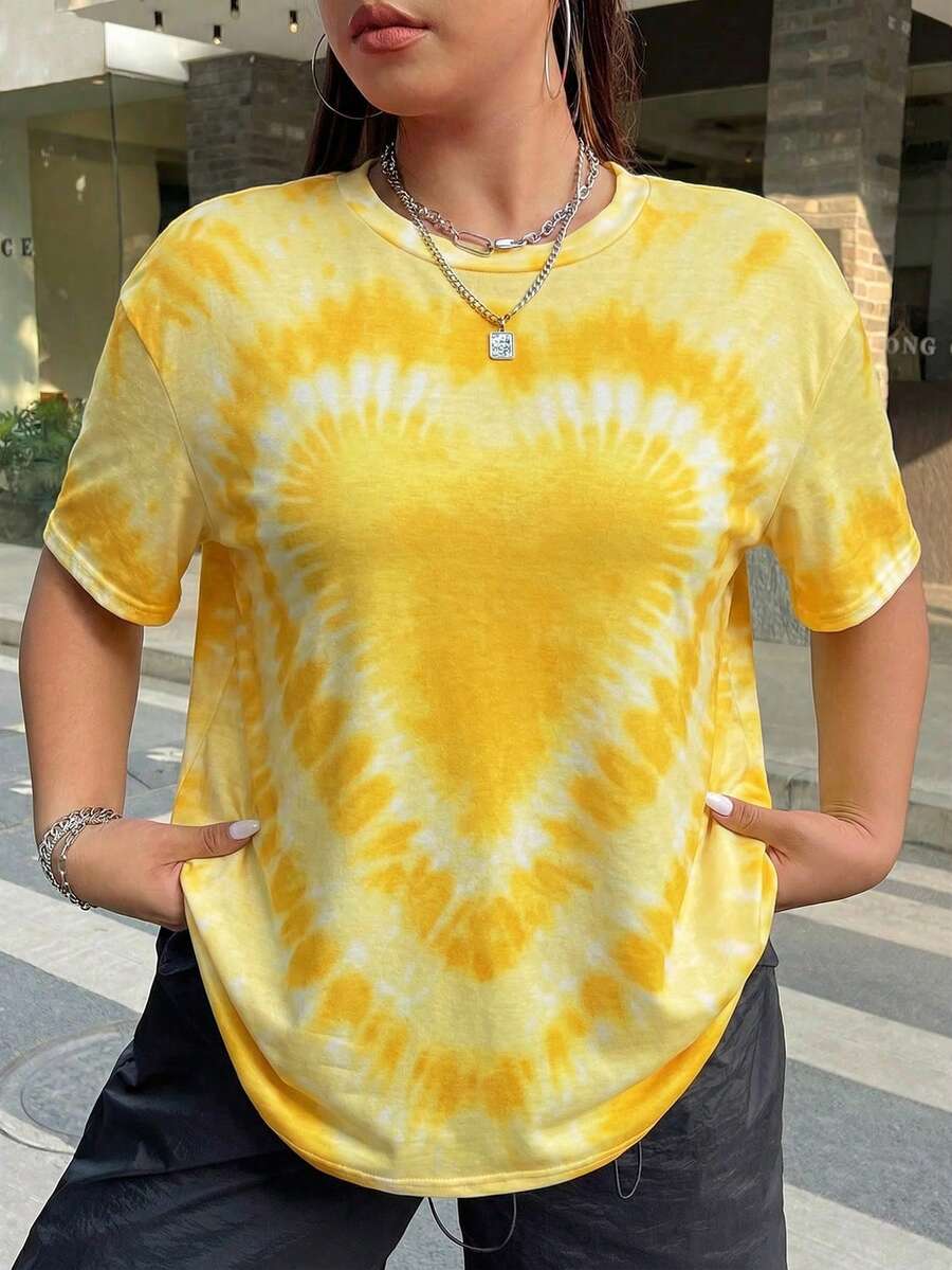 SHEIN EZwear 大码女式圆领短袖休闲扎染爱心T恤 - 黃色 - 查看 1