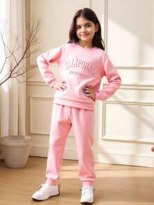 SHEIN Setelan Sweatshirt dan Celana Olahraga Kasual Warna Polos dengan Huruf Timbul untuk Anak Perempuan Remaja, Musim Gugur - Baby Pink - View 3