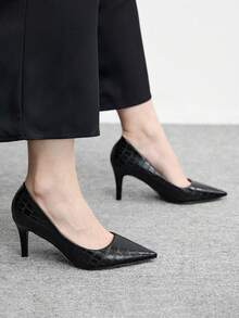 CUCCOO BIZCHIC 女士尖头细高跟黑色压纹简约高跟鞋，适合户外通勤、日常穿着、工作、聚会、宴会等场合。 - 深黑 - 查看 4
