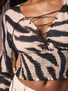 MISSGUIDED 系带前开襟扎染条纹长袖褶皱腰身衬衫秋季休闲波西米亚风露脐上衣 - 彩色 - 查看 2