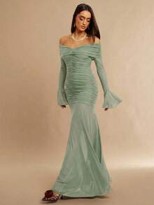 Silquee Solid Color Off Shoulder Ruched Fitted Elegant Long Sleeve Dress - Mint Green - View 5