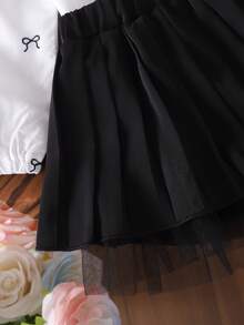 SHEIN 2件組女嬰白色蝴蝶印花上衣與黑色百褶裙套裝，秋季款 - 白色 - 查看 3
