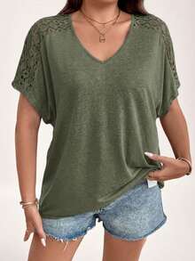 SHEIN LUNE Plus Size Solid Color V-Neck Lace Raglan Sleeve Loose Casual T-Shirt - Olive Green - View 5