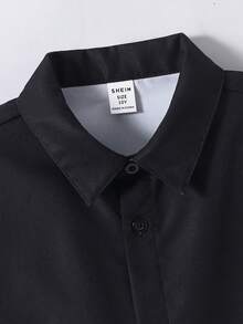 Conjunto de 2 piezas para niños preadolescentes con camisa de estampado floral minimalista en negro y gris, y pantalones cortos con estampado floral contrastante en los laterales. Casual, colegial, cómodo, de moda, versátil, de tela suave, adecuado para uso diario, salidas, fiestas, vacaciones de verano en la playa, vibraciones de verano. - Negro - Ver 5
