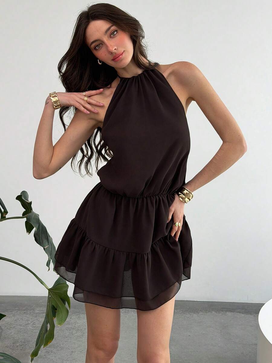 Aloruh Đầm ngắn màu cà phê cổ yếm hở lưng, viền bèo nhún dành cho nữ - Cà phê nâu - Xem 1