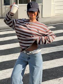 Muchica 女士棕色撞色条纹宽松长袖T恤，适合户外穿着和街头风格。胸前饰有刺绣马图案。春季款 - 彩色 - 查看 3