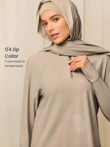 GLOWMODE Áo nỉ dáng rộng X Reem Modest Cool Flow thoáng mát, nhanh khô, chống nắng, có lỗ xỏ ngón tay, xẻ tà bên hông, khóa kéo ¼, thích hợp cho tập luyện, chạy bộ, tập gym, studio và hoạt động hàng ngày. - Màu Khaki - Xem 3