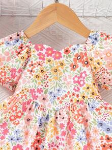 SHEIN Playful Pals Baby Girls' Floral Ruffled Bubble Short Sleeve Square Neck Dress, Spring/Summer - Red - View 6