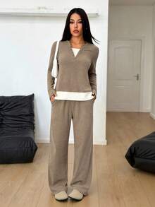 SHEIN PETITE 女士休闲拼接撞色上衣裤套装(棕色) 女士两件套 女士两件套 舒适两件套 女士两件套家居服套装 两件套睡衣套装 秋季女装 秋季服装 秋季女装 女士冬季服装 - 棕色 - 查看 5