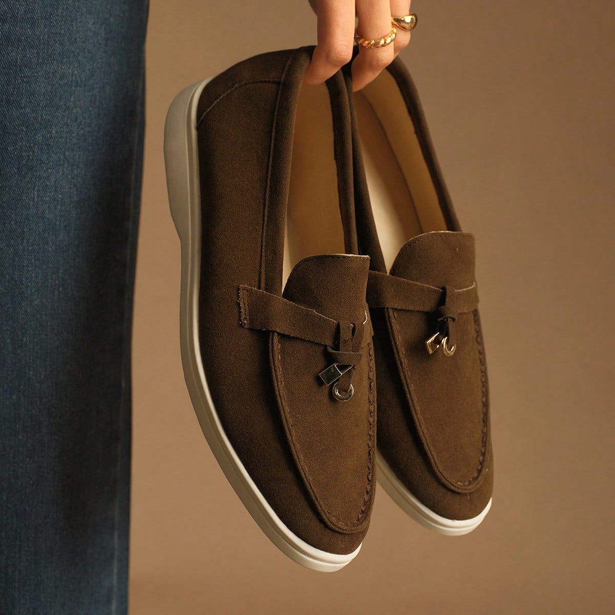 Mocasines casuales de ante para mujer, zapatos versátiles cómodos y suaves con borlas al estilo británico