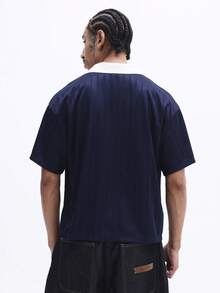 SUMWON Polo clásico de cuello con estampado de guión de Los Ángeles, detalle de botones en la pechera, ajuste regular, casual - Azul Marino - Ver 2