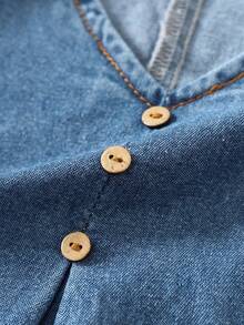 Rusticease Plus Size Summer Casual Loose V-Neck Sleeveless Denim Blouse With Button Decor Beach - Blue - View 3