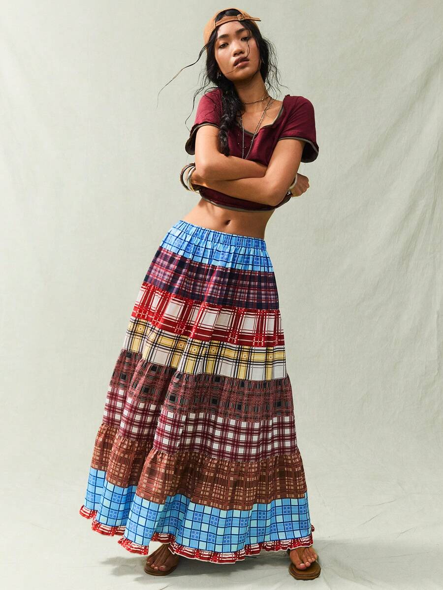 SoleilVie Falda larga de patchwork a cuadros: Silueta de línea A con cintura elástica de estilo retro-literario con capas fluidas - Una falda artesanal lista para las vacaciones de nicho - Multicolor - Ver 1