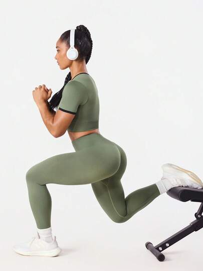 Dewbera Women's Seamless Yoga Sports Sexy Slim Contrast V-Neck Long Sleeve T-Shirt; High Waist Tummy Control Lifting Tight Leggings; Suitable For Running; Fitness; Workout; Cycling; Casual Daily Wear