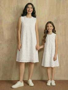SHEIN Đầm không tay màu trơn thanh lịch cho bé gái tuổi teen với nơ trang trí, đầm mẹ con, đầm nơ, đầm màu ngà thanh lịch, đầm ren, đầm trẻ em, đầm trắng thanh lịch, đầm ren thanh lịch, đầm màu ngà cho bé gái, đầm trẻ em, đầm ren cho bé gái, đầm trắng thanh lịch, đầm trắng nơ cho trẻ em, đầm màu ngà cho bé gái, đầm ren trắng cho bé gái, đầm trắng thanh lịch có nơ cho bé gái, đầm nơ trắng cho bé gái, đầm màu ngà cho bé gái, đầm trắng jacquard trắng đồng bộ cho mẹ và con. - trắng - Xem 3