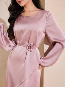 Graceveil Elegante Damen Bluse aus Acetat-Satin mit 3D Blumen Dekor, Bindegürtel und asymmetrischen Ärmeln - Pink - Übersicht 3