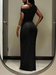 Slaydiva 2025秋冬季新年、情人节、派对、宴会、约会、生日派对、学院风、学生装、日常出行、百搭基础款、休闲、邮轮旅行、爆款、优雅、通勤、商务休闲、优雅浪漫性感派对、性感、不对称无袖、修身、棕色纹理竖条纹面料、派对超长连衣裙、秋冬连衣裙、女装 - 黑色 - 查看 3