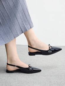 CUCCOO BIZCHIC Sapatos Femininos Planos, Sandálias Pretas de Couro Envernizado com Bico Fino e Sem Parte Traseira, com Fivela e Decoração de Strass, Elegantes e Versáteis para Trabalho e Encontros - Preto - Visão 3