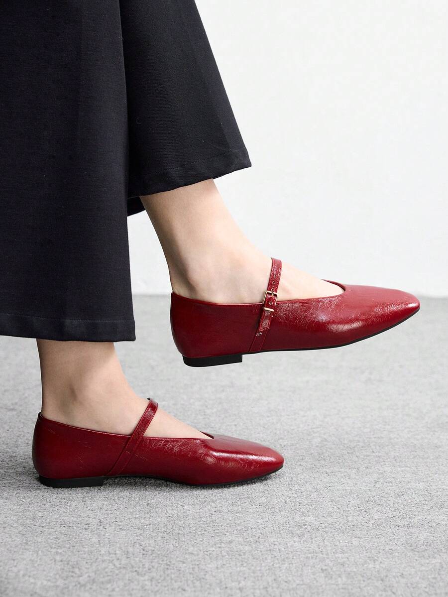 CUCCOO BIZCHIC Fashionable, Comfortable And Versatile Casual Flat Shoes, Suitable For Walking, Travel And Vacation For Christmas Spring Shoes - Crimson - View 1