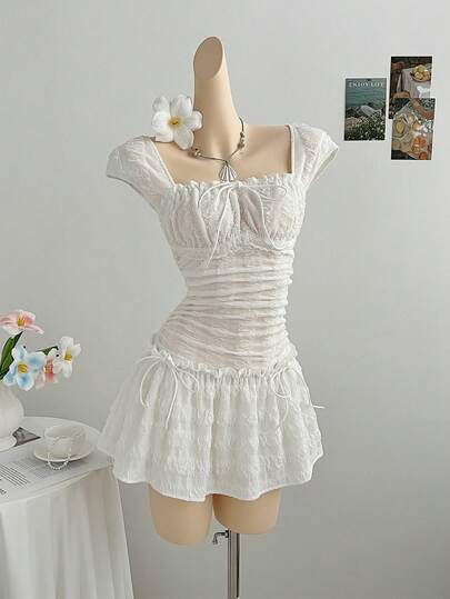 Elamini 女士复古方领收腰蕾丝拼接荷叶边弹力纹理连衣裙