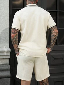 Manfinity CasualCool 男士纹理印花短袖休闲Polo衫套装，男士复古风，日常休闲、周末旅行、户外活动、探险旅行、轻松的工作环境或半正式场合，男友/丈夫礼物，周年纪念/生日礼物，派对、夏季假期、婚礼、春夏、复活节，男士米色针织短袖Polo衫和抽绳短裤套装，舒适休闲夏季服装，男士米色两件套短裤套装，米色男士套装，男士休闲两件套，男士白色两件套短裤套装，男士休闲两件套 - 杏色 - 查看 3