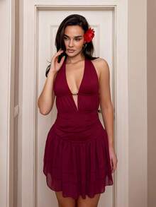 SHEIN Glamour 优雅的吊带系带性感深V领露背修身多层荷叶边下摆迷你连衣裙，适合派对、街头、性感女孩和约会穿着。 - 酒紅色 - 查看 5