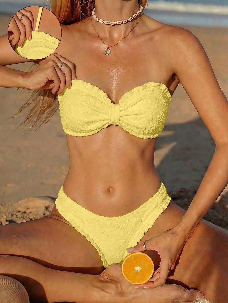Costavie Swim Mod 新款女士优雅清新柠檬奶黄两件式泳衣，阳光黄奢华质感面料，花卉压纹荷叶边比基尼套装，可拆卸肩带的挂脖式抹胸上衣，性感高衩泳裤，休闲可爱俏皮的Y2K辣妹风沙滩装，适合音乐节、春夏海滩度假、泳池派对、海岛度假等场合，尽显摩登风情。 - 黃色 - 查看 1