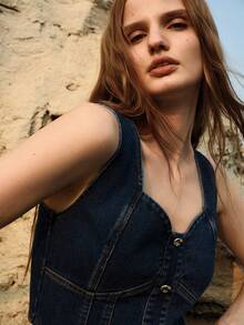 MOTF PREMIUM WOMEN BUTTON DECOR CROPPED DENIM TOP - Blue - View 6
