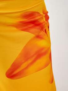 Sparklyn This Teen Girls Set Is A Must-Have For Creating An Atmospheric Look! The Bright Yellow To Orange Gradient Color Scheme Naturally Draws Attention, The One-Shoulder One Shoulder Design Reveals A Touch Of Sexiness, The Slim-Fit Silhouette Accentuates The Curves, The Large Floral Print Adds A Touch, And The Stretchy Fabric Is Comfortable Without Feeling Restrictive. Whether For A Date Or A Party, You Can Easily Pull Off A Radiant And Elegant Look In This Outfit. - Multicolor - View 7