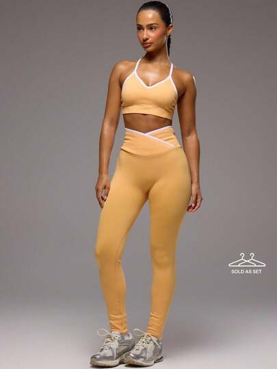 Musera Sport 撞色肩带运动文胸和提臀紧身裤套装，运动健身健身房普拉提日常休闲运动休闲套装