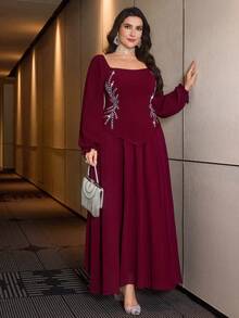 Modelyn 大码女式长袖修身闪亮水钻露肩飘逸雪纺裙两件套 - 酒紅色 - 查看 7