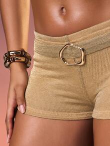MISSGUIDED Quần short siêu ngắn cạp cao sang trọng với điểm nhấn kim loại vàng và thắt lưng nổi bật, thích hợp cho các buổi tối và lễ hội. - Vàng - Xem 5