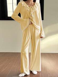 DAZY Set de pijama de 2 piezas con pantalón recto de manga larga, dobladillo con volantes y parches de encaje, para primavera y otoño para mujeres - Amarillo - Ver 3