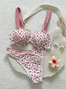 Swim Mod Bikini de estilo campestre con estampado floral y de cuadros, nuevo para la temporada de playa, fiesta y vacaciones. Conjunto de 2 piezas con parte superior de halter con contraste de color y Bottom con lazos laterales. Bikini de cerezas, bikini de flores, traje de baño de cerezas, traje de baño de flores, conjunto de bikini vintage, conjuntos de bikini, traje de baño acolchado de 2 piezas - Multicolor - Ver 1