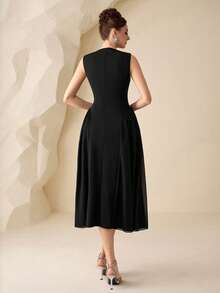 Modelyn Gaun Chiffon Hitam Lengan Pendek Leher Bulat dengan Hiasan Mutiara, Pakaian Sehari-hari yang Elegan - Hitam - View 2