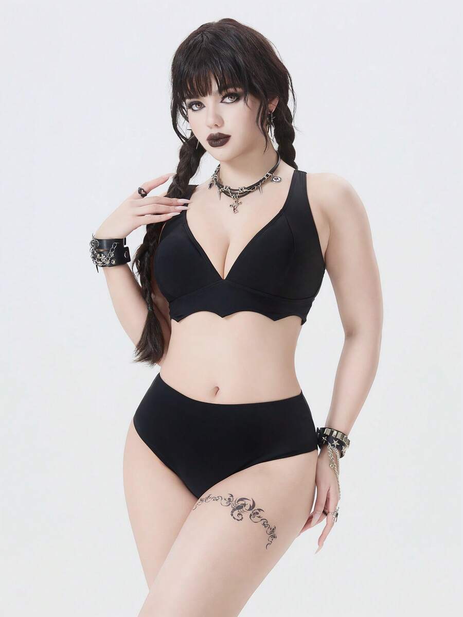 ROMWE Women's Black V-Neck Batwing Hem Backless Bikini High Waist Triangle Bikini Set 2-Piece Set, Spring/Summer Goth - Black - View 1