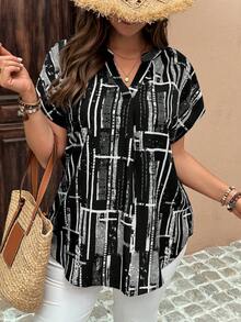 EMERY ROSE Plus Size Women's Geometric Print V-Neck Batwing Short Sleeve Casual Shirt - Black and White - View 4