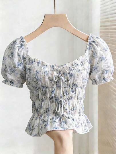Franclia Women's Blouse, Women's Top, Women's Floral Top, Gathered Design, Patterned Gathered Short-Sleeved Bubble Sleeves Square-Neck Top Shirt, Women's Resort Wear, Beach And Seaside Date Wear, Casual And Elegant New Summer Evening Date Bohemian Clothing, Romantic Outfit, Everyday Home Wear.