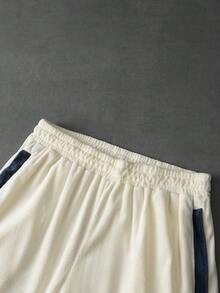 PAVTROS Bộ đồ nam bằng nhung pha lê, áo cổ bẻ nửa khóa kéo, thêu họa tiết cây dừa, phối quần short nhiều túi, phối màu, thích hợp cho mùa xuân hè, nghỉ hè, du lịch, phong cách cổ điển, đi chơi, dự tiệc, lễ hội, quà tặng cho bạn trai, màu xanh lá cây. - Màu be - Xem 7