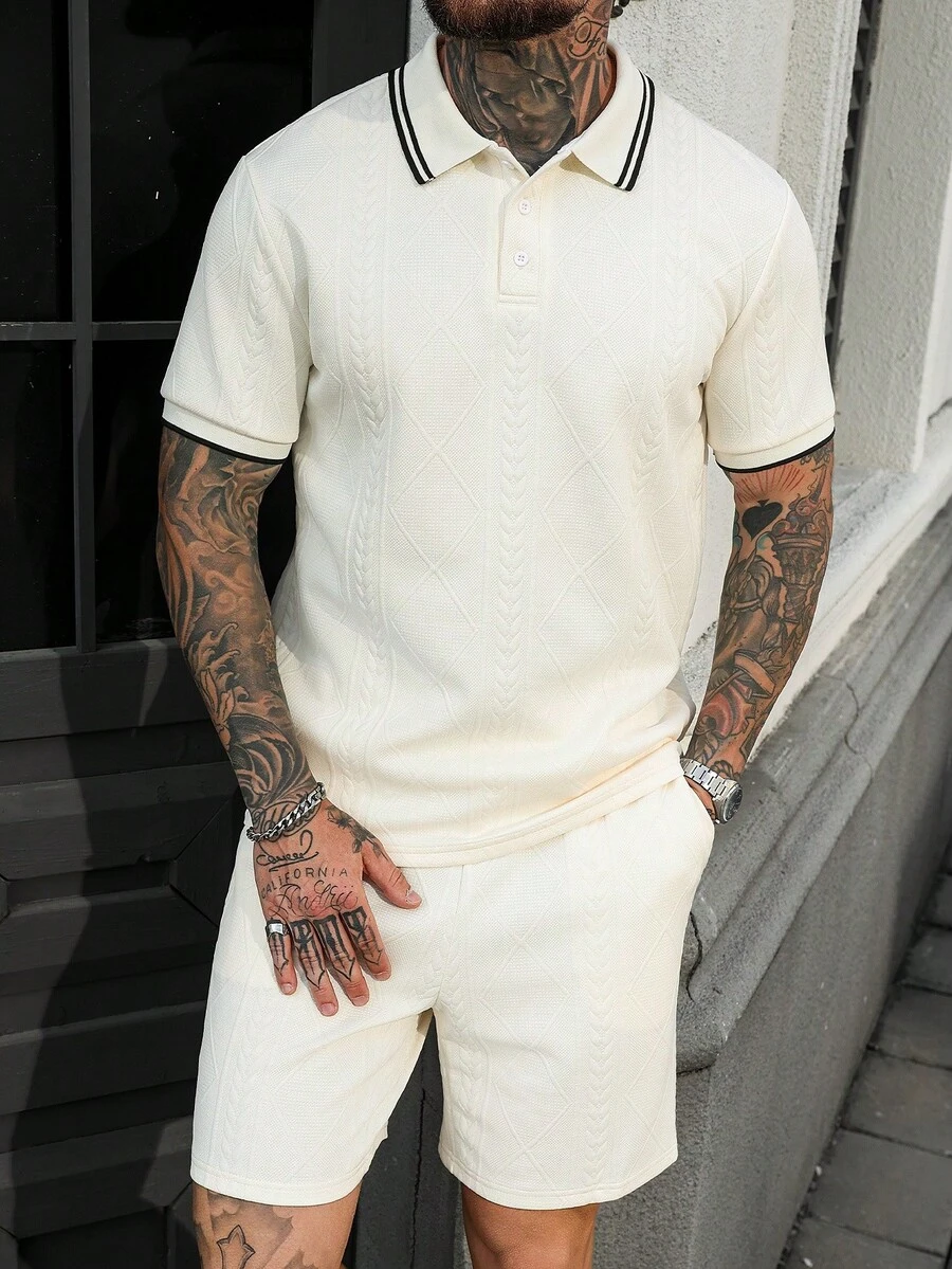 Manfinity CasualCool 男士纹理印花短袖休闲Polo衫套装，男士复古风，日常休闲、周末旅行、户外活动、探险旅行、轻松的工作环境或半正式场合，男友/丈夫礼物，周年纪念/生日礼物，派对、夏季假期、婚礼、春夏、复活节，男士米色针织短袖Polo衫和抽绳短裤套装，舒适休闲夏季服装，男士米色两件套短裤套装，米色男士套装，男士休闲两件套，男士白色两件套短裤套装，男士休闲两件套 - 杏色 - 查看 1